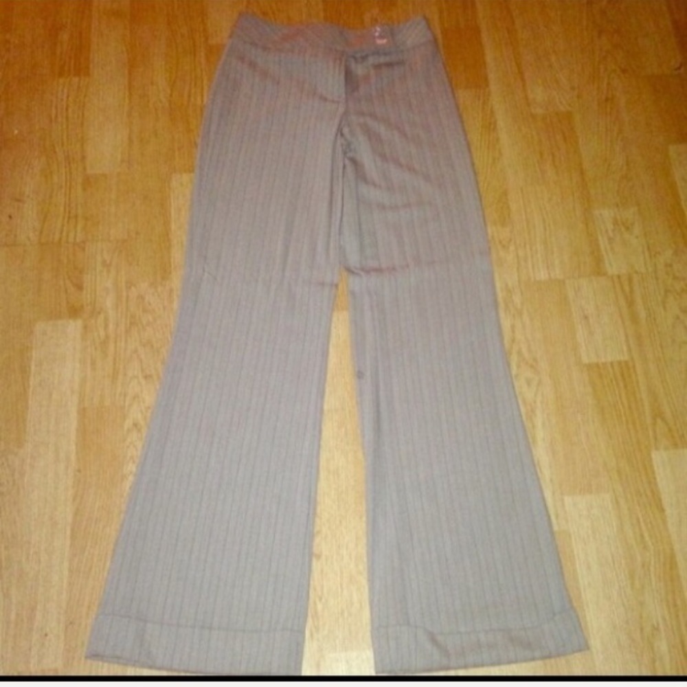 Bebe Size 0 Beige, Pink, Brown Pinstriped Pants